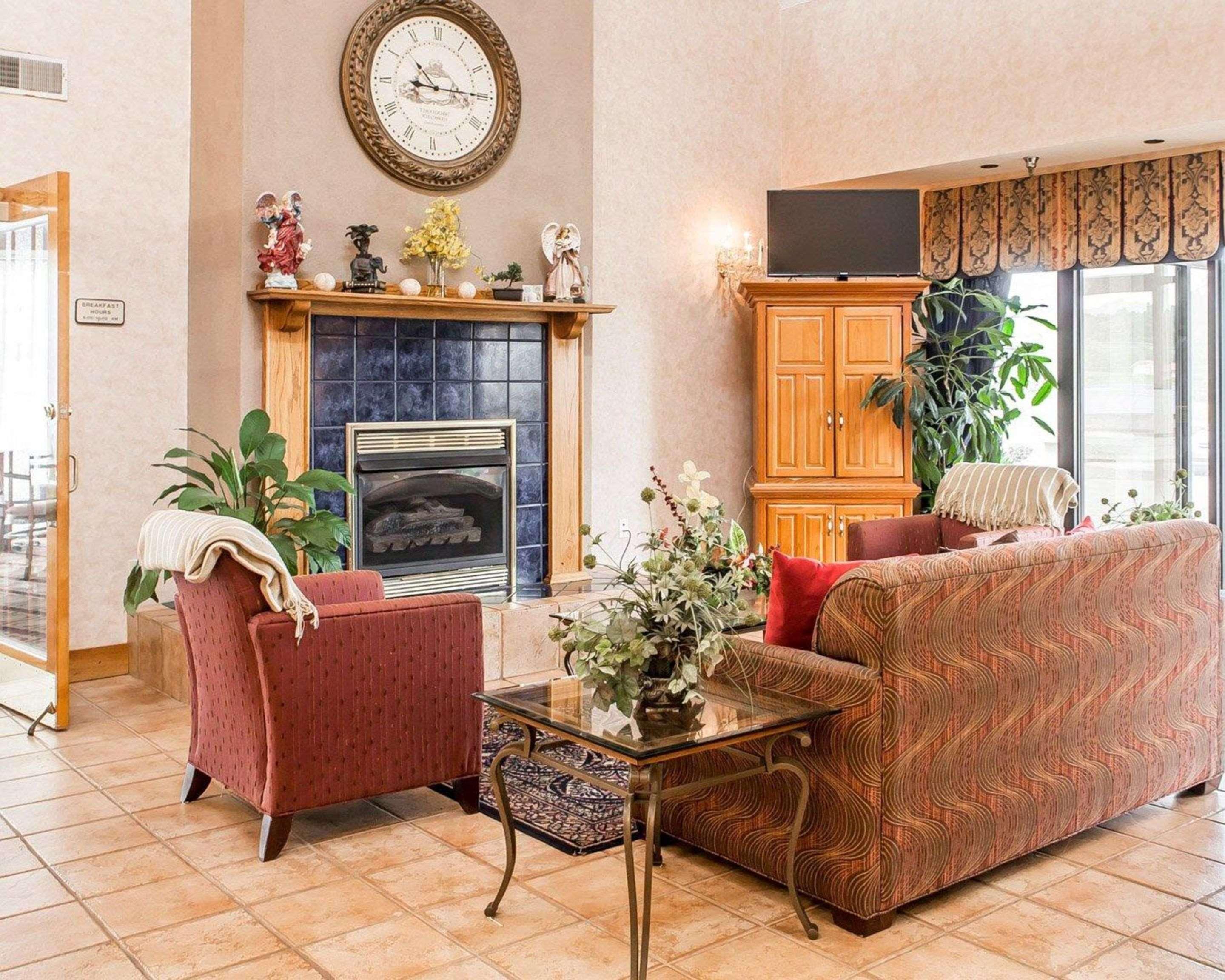 Econo Lodge Newport Luaran gambar