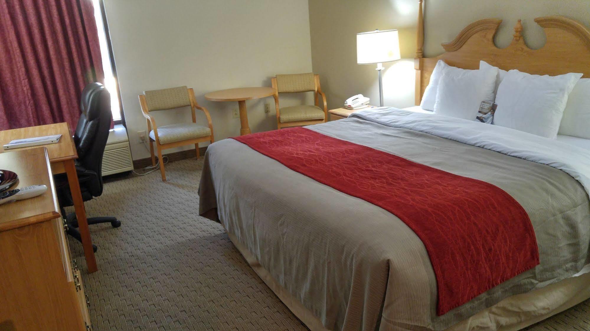 Econo Lodge Newport Luaran gambar